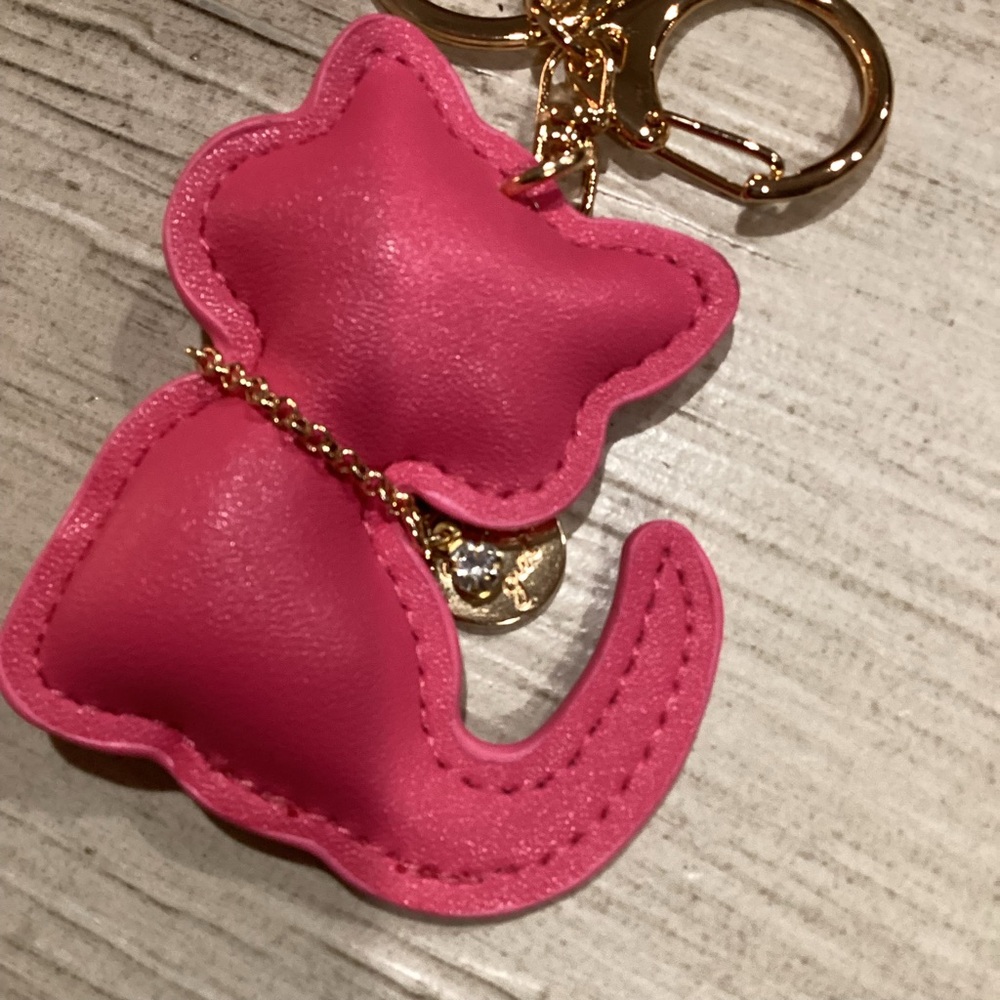 Boutique: Pink Cat Keychain with Gold Accents - Picture 2 of 6